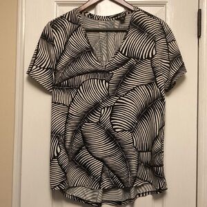 Ann Taylor black and white blouse